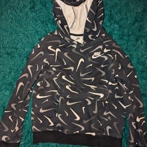 Nike boy's hoodie size small